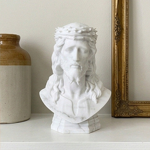Jesus Christ crown of thorns Bust